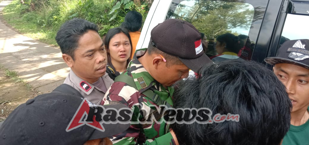 Operasi Pencarian Hari Kedua, Babinsa dan Warga Temukan Warga Bhuanasari dalam Kondisi Lemas