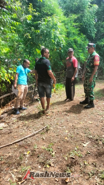 Babinsa Koramil Aesesa Pastikan Proses Pengukuran Berjalan Aman