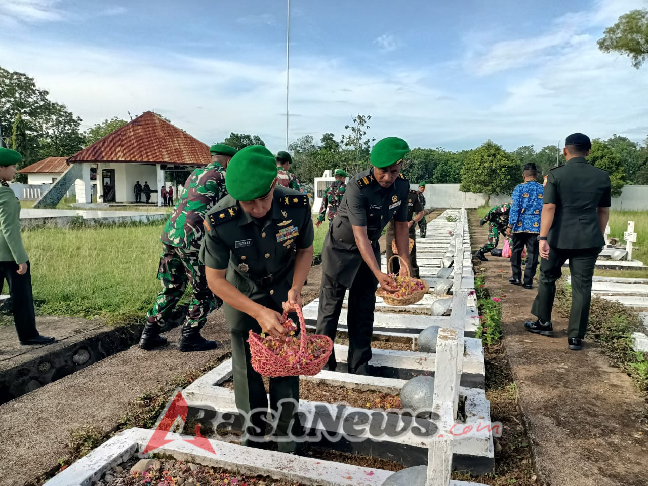Kodim Belu Gelar Ziarah Rombongan dan Tabur Bunga Sambut Hari Juang TNI AD Ke-80 Tahun 2025