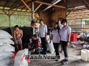 Kunjungi Usaha Pembuatan Tahu, Babinsa Semarapura Kauh Tekankan Optimalisasi Pemanfaatan Limbah