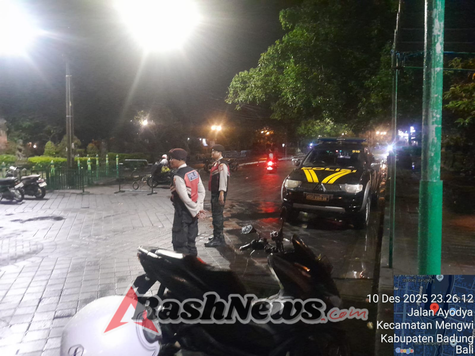 Patroli Malam, Polsek Mengwi Ciptakan Rasa Aman Kepada Masyarakat Dalam Beraktivitas