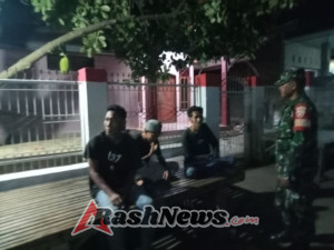 Sinergi TNI, Pol PP, dan Warga dalam Patroli Siskamling Kecamatan Woha