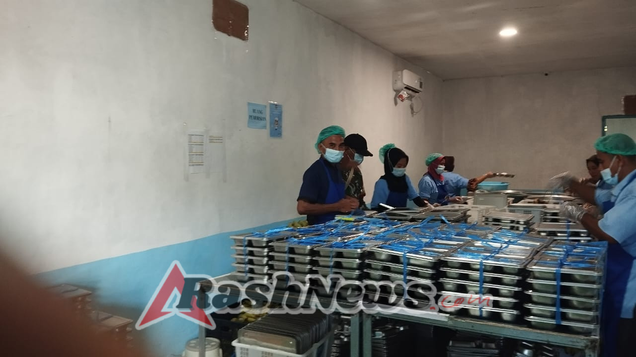 Program Makanan Sehat Bergizi Berlangsung Lancar Berkat Pendampingan Babinsa Rote Timur