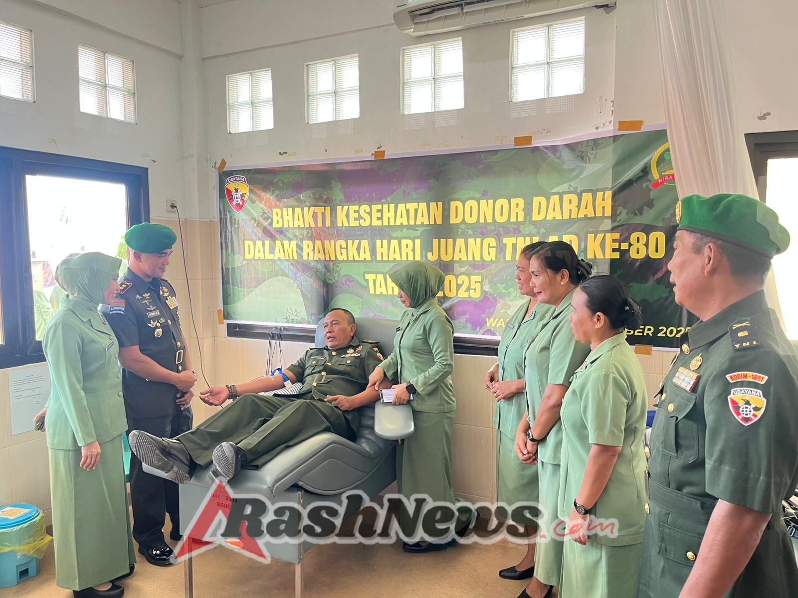 Persit dan Prajurit Kodim 1601/Sumba Timur Antusias Ikuti Bhakti Kesehatan Donor Darah