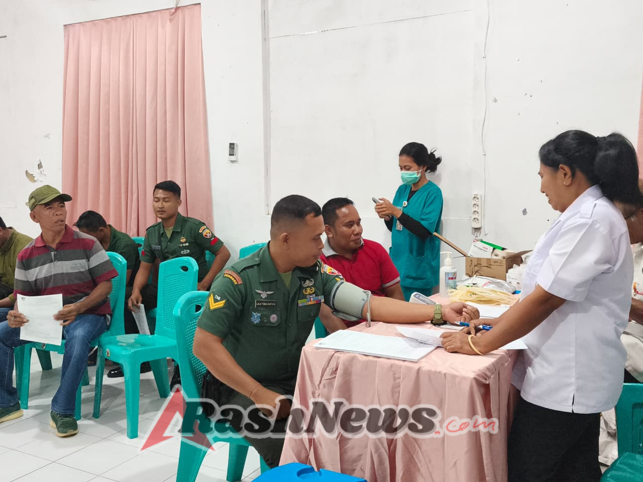 Tingkatkan Kepedulian, Kodim 1613/Sumba Barat Ajak Prajurit dan Warga Donor Darah