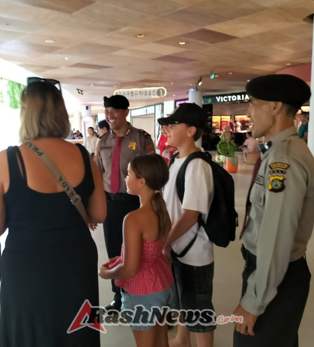 Gelar Patroli Dialogis di Pantai Kuta dan Beachwalk Mall Unit Wisata Sat Pamobvit Polresta Denpasar Pastikan Keamanan