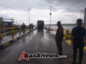 TNI Koramil Pantai Baru Pastikan Keamanan Pelayaran KMP Cakalang 2