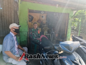 Komsos dan Pamwil: Babinsa Koramil 1602-02/Wolowaru Hadir di Desa Binaan