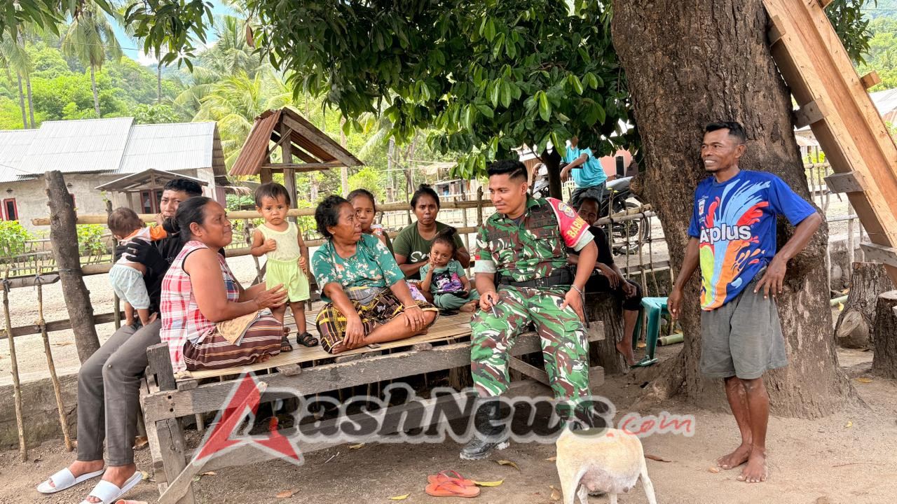 Kegiatan Pamwil dan Komsos Babinsa Koramil Maurole Disambut Antusias Masyarakat