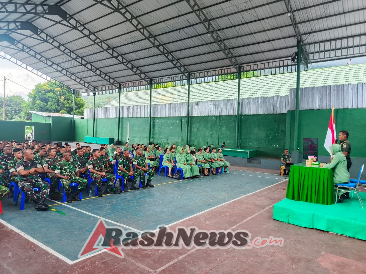 Berikan Pengarahan, Dandim 1624/Flotim Tekankan Profesionalisme Prajurit