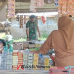 Harga Sembako Relatif Stabil, Babinsa Pahunga Lodu Turun ke Pasar Wulumanu