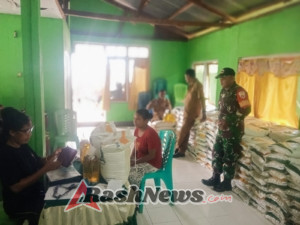 Penyaluran Bansos Ketahanan Pangan di Umagera Berlangsung Lancar dan Kondusif