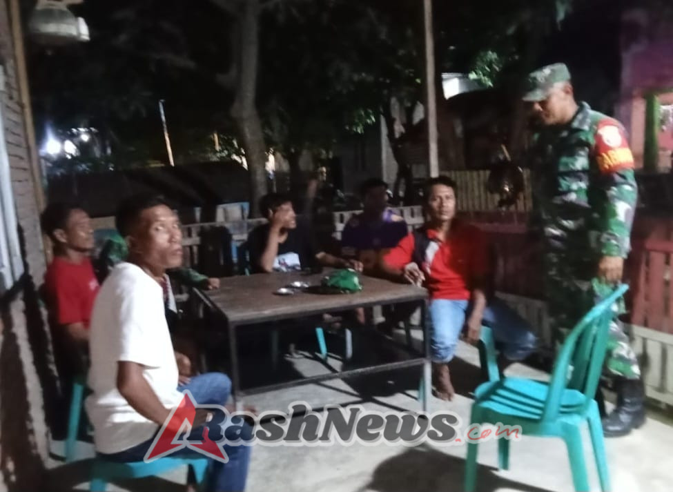 Warga Desa Parado dapat Himbauan Babinsa Waspadai Pergaulan Bebas dan Banjir