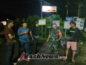 Cegah Gangguan Kamtibmas, Babinsa Sembalun Lawang Patroli Malam di Dusun Lendang Luar