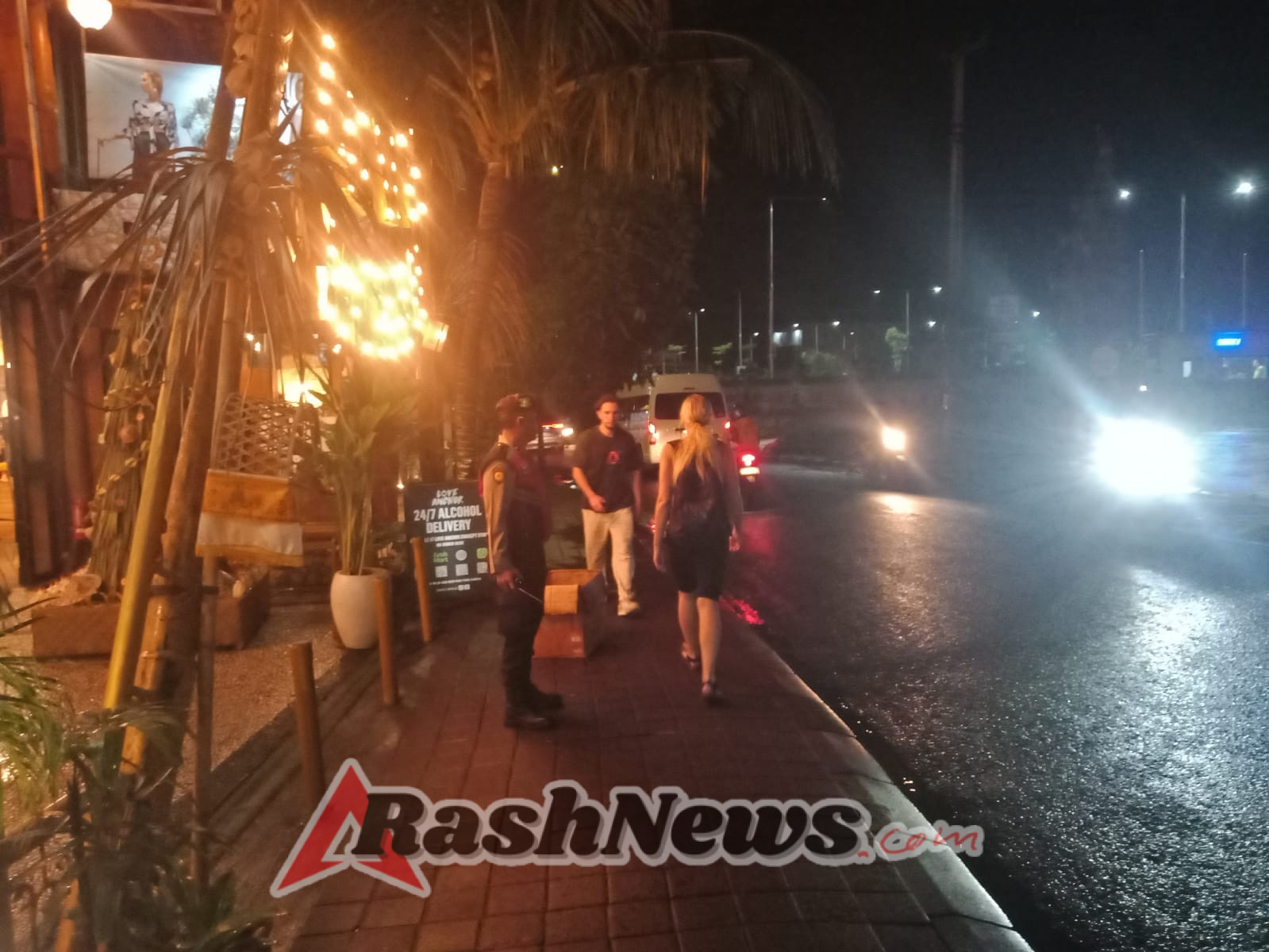 Unit Samapta Polsek Kuta Utara Konsisten Lakukan Patroli Di Tengah Cuaca Hujan