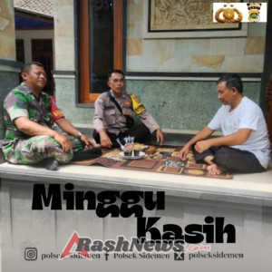 Bhabinkamtibmas Desa Sangkan Gunung Sambangi Warga Di Desa Binaannya