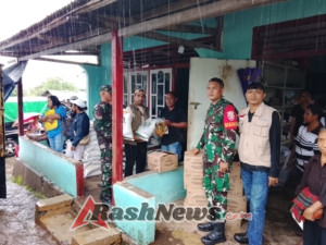 Babinsa Koramil 1624-06/Wulanggitang Aktif Dampingi Pembagian Bantuan Pangan