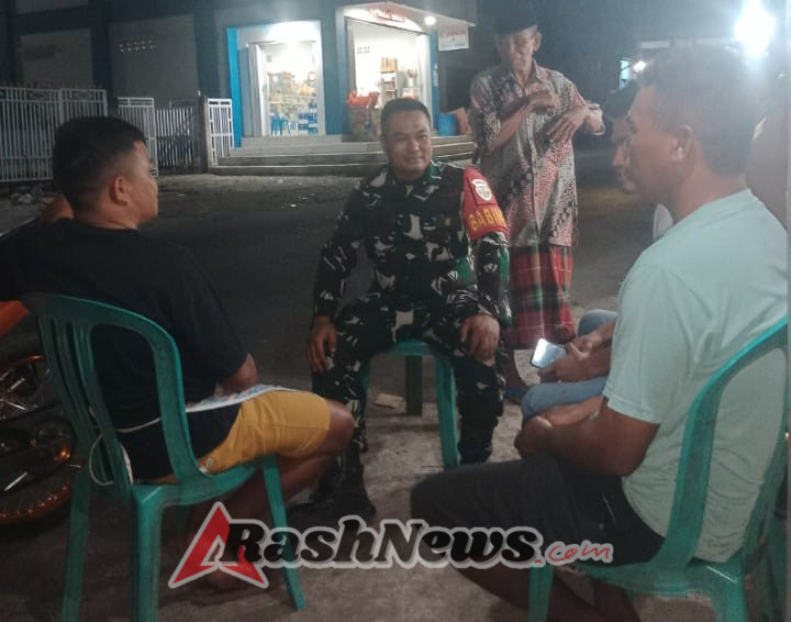 Hadir di Tengah Warga, Babinsa Rasabou Tingkatkan Keamanan Desa