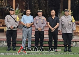 Bangun Komunikasi dan Sinergi Kamtibmas, Kapolsek Dentim Kunjungi Bendesa Adat Pagan