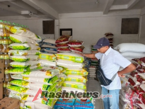 Unit Intelkam Polsek Susut Pastikan Stabilitas Harga dan Ketersediaan Sembako di Pasar Kayuambua