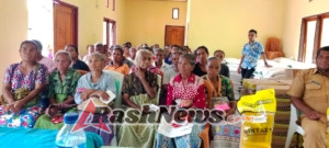 TNI-Polri Bersinergi Kawal Bantuan Pangan Bulog bagi Masyarakat Desa Noenoni.