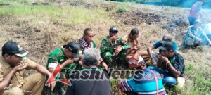 Babinsa Bajawa Hadir pada Ritual Adat Peletakan Batu Koperasi Desa di Wolomeze
