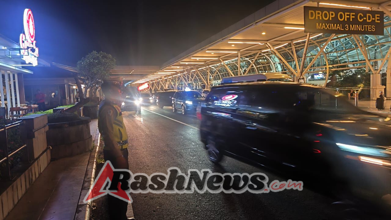 Polres Bandara Ngurah Rai Perketat Pengaturan Lalu Lintas di Terminal Internasional