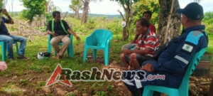 Babinsa Kodim 1627/RN Amankan Pembangunan Sentra Industri Garam Nasional di Rote Timur