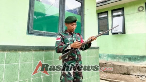 Sinergi TNI dan Warga, Senjata Api Springfield Diserahkan ke Pos Ailala