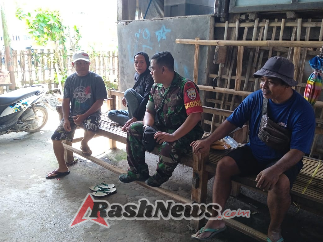 Melalui Komsos, Babinsa Desa Seran Wujudkan Kemanunggalan TNI dan Rakyat