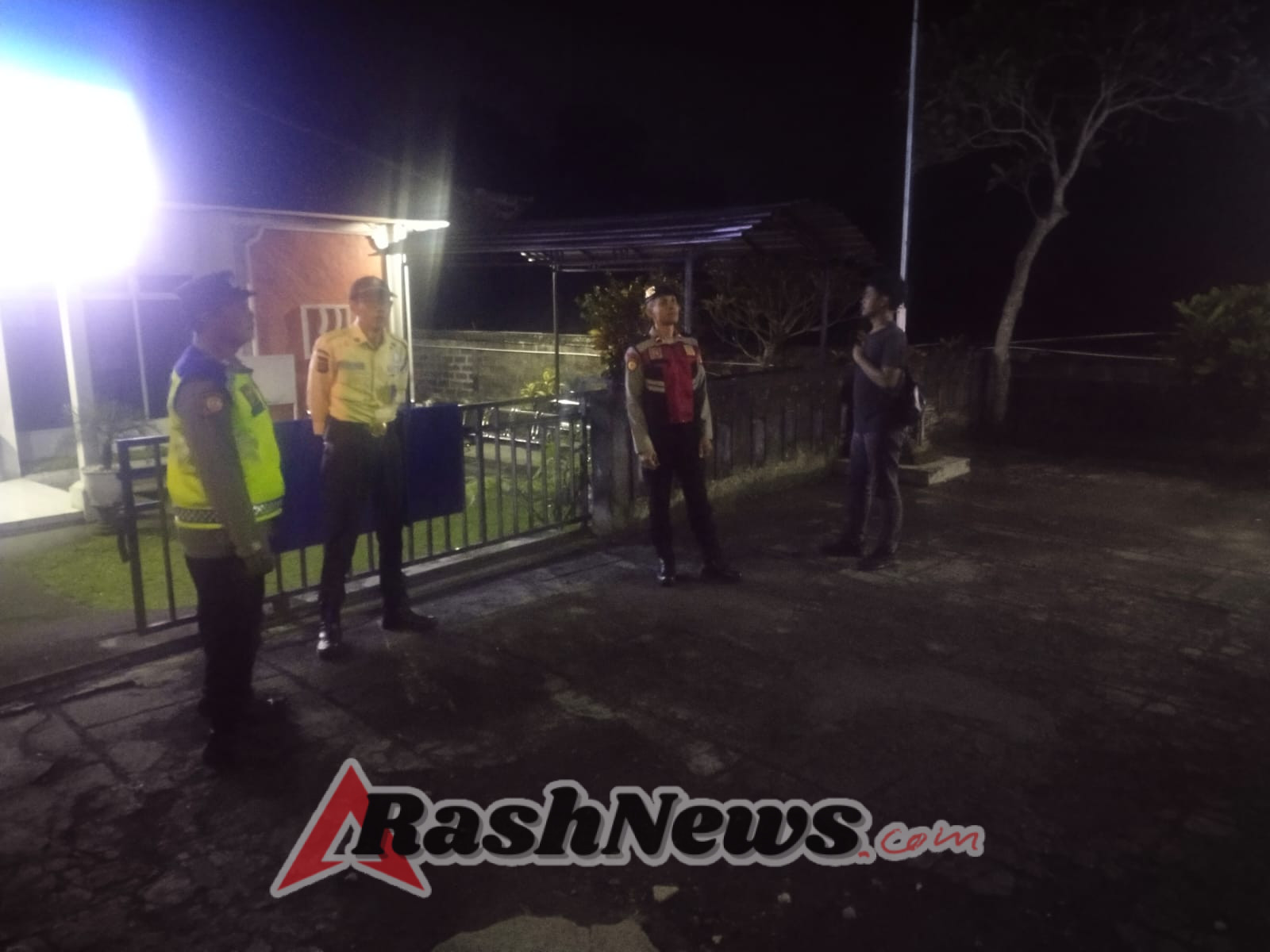 Blue Light Patrol Polsek Bebandem, Pawas Kanit Intel Tegaskan Kehadiran Polri di Tengah Masyarakat