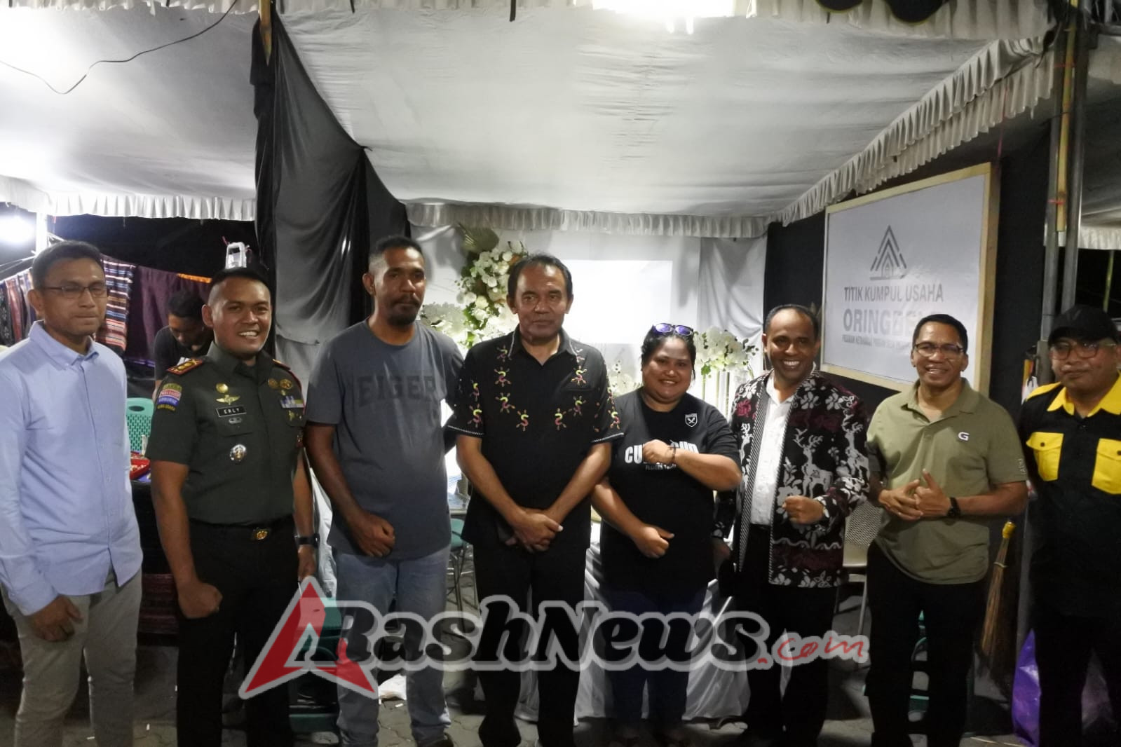 Wujud Sinergi TNI dan Pemda, Dandim 1624/Flotim Hadiri Penutupan Pameran UMKM