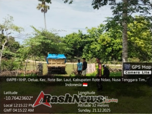 Transparan dan Tertib, Babinsa Batutua Dampingi Penerimaan Semen KDKMP Desa Oelua