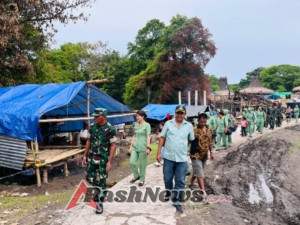 TNI Hadir di Tengah Musibah, Dandim 1613/Sumba Barat Kunjungi Korban Kebakaran Rumah
