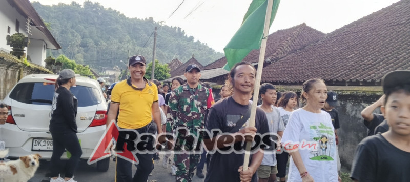Babinsa Selisihan Terjun Sukseskan Jalan Santai Dan Aneka Perlombaan Dalam Rangka HUT STT Ke 16 Yowana Santi Dan Hari Ibu ke 97