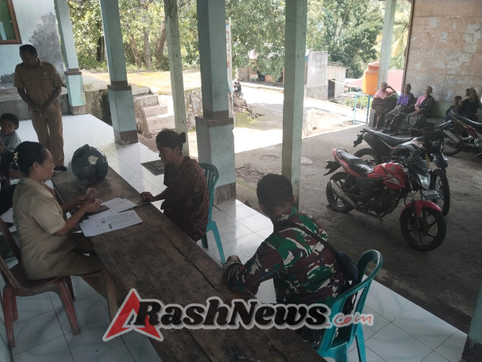 Pendampingan Babinsa Pastikan Penyaluran BLT Tepat Sasaran