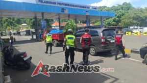 H-3 Natal, Satgas Preventif Ops Lilin Agung Perketat Pengamanan di Pelabuhan Padangbai