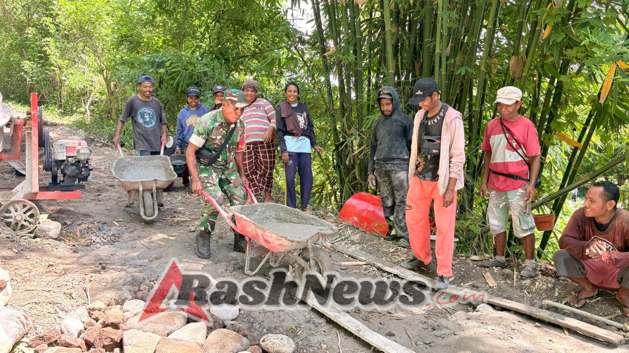 Babinsa Desa Rangalaka Aktif Dukung Pembangunan Infrastruktur Desa