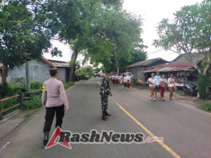 Babinsa Gunaksa Bersinergi Kawal Palebon Almarhum Ida Pedande Gede Giri Kemenuh Tegaskan Kontribusi TNI Sukseskan Upacara Keagamaan