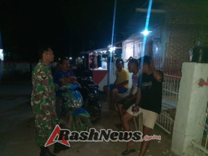 Waspadai Pencurian, Babinsa Desa Nggembe Ingatkan Orang Tua Pantau Anak Malam Hari