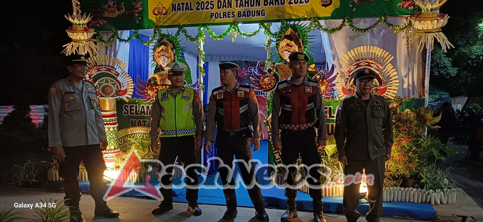 UKL Polsek Kuta Utara Tingkatkan Patroli Ciptakan Situasi Aman  Jelang Natal Dan Tahun Baru