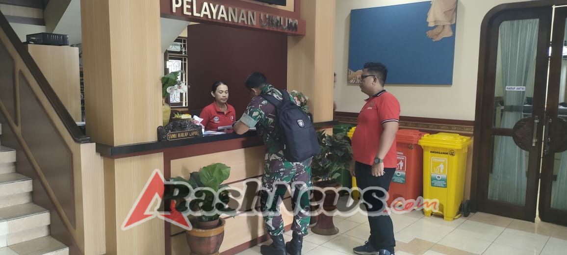 Danramil Sukawati Bersama Babinsa Batubulan Dorong Desa Aman, Bersih, dan Lestari