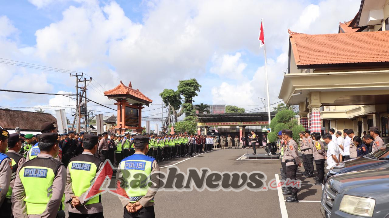Polres Badung Gelar Apel Pergeseran Pasukan, Siapkan Pengamanan 46 Gereja