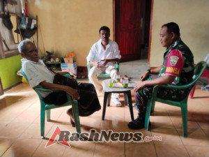 TNI AD Hadir di Desa Niowula, Babinsa Laksanakan Pamwil dan Komunikasi Sosial Bersama Masyarakat