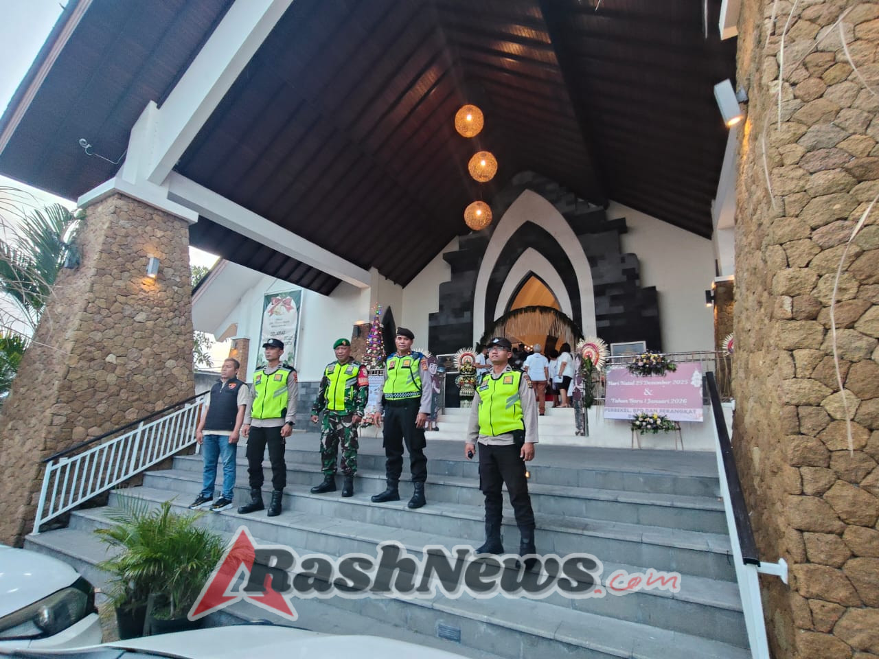 Polsek Kuta Utara Amankan Ibadah Malam Natal