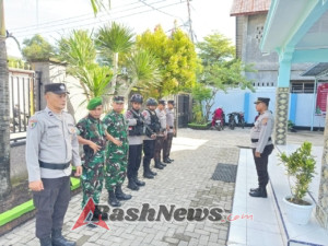 Personel Kodim 1614/Dompu Bersinergi Amankan Perayaan Natal di Gereja GMIT Syalom