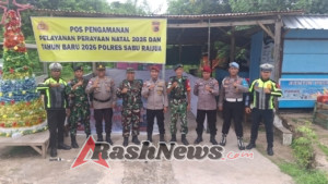 Babinsa dan Aparat Amankan Ibadah Natal Sabu