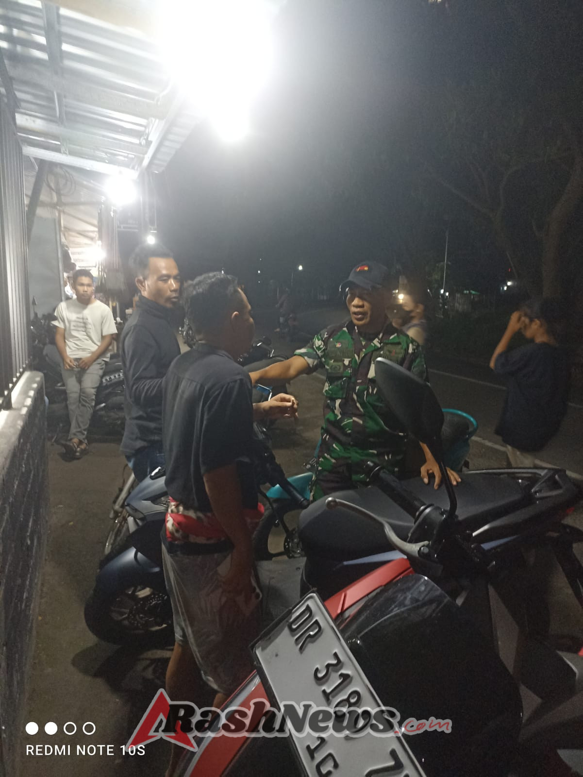 Perkuat Sinergi dan Keamanan Lingkungan, Babinsa Rumbuk Timur Sambangi Warga Dusun Siren