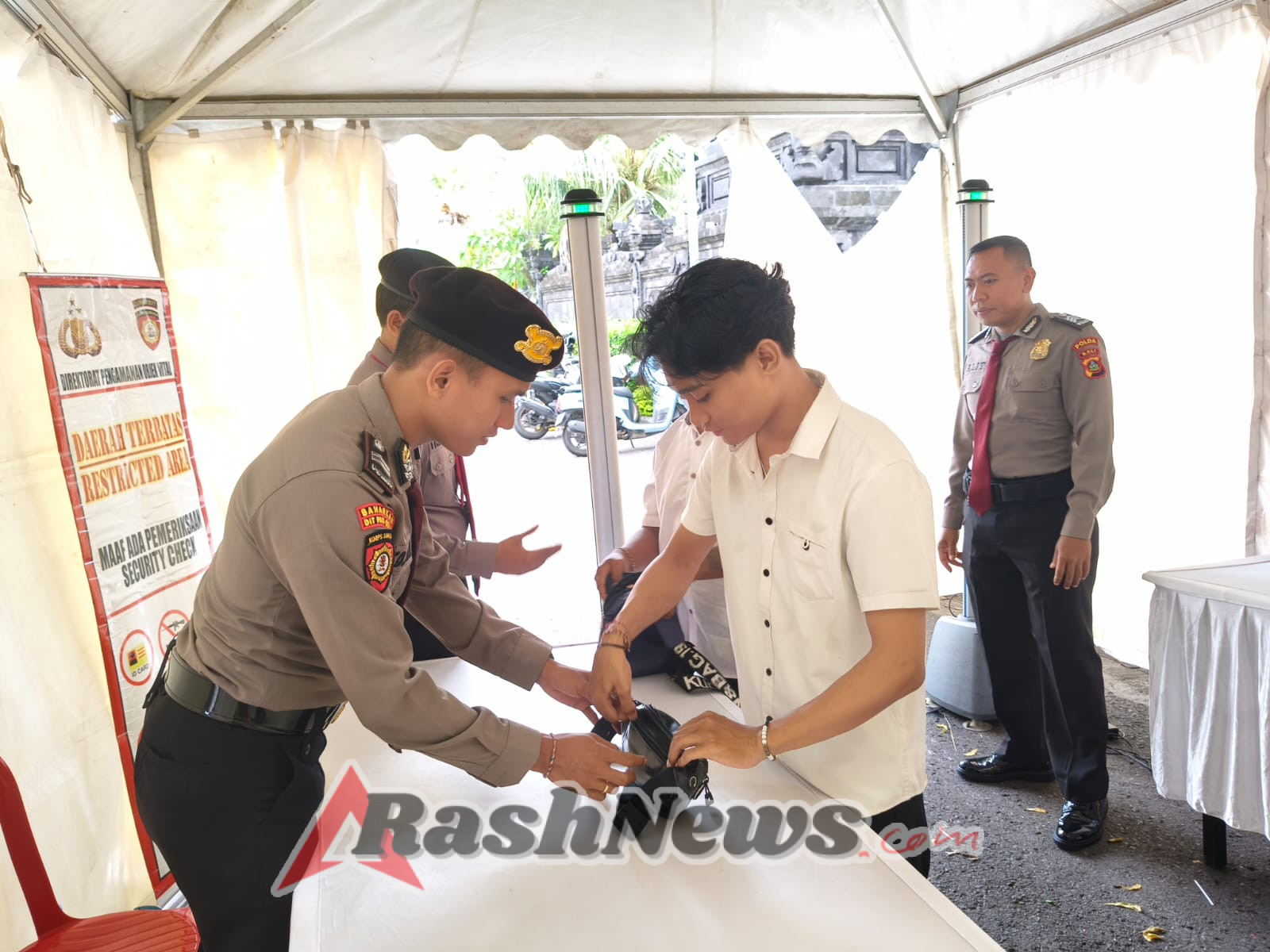 Polres Kawasan Bandara Laksanakan Pengamanan Ketat Ibadah di Gereja Ekklesia
