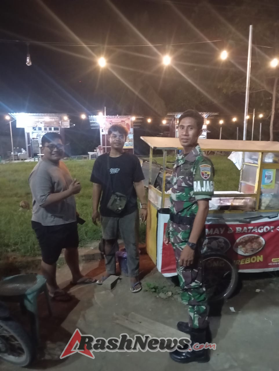 Babinsa Sekongkang Aktif Patroli, Dorong Partisipasi Masyarakat Jaga Ketertiban Keamanan Lingkungan